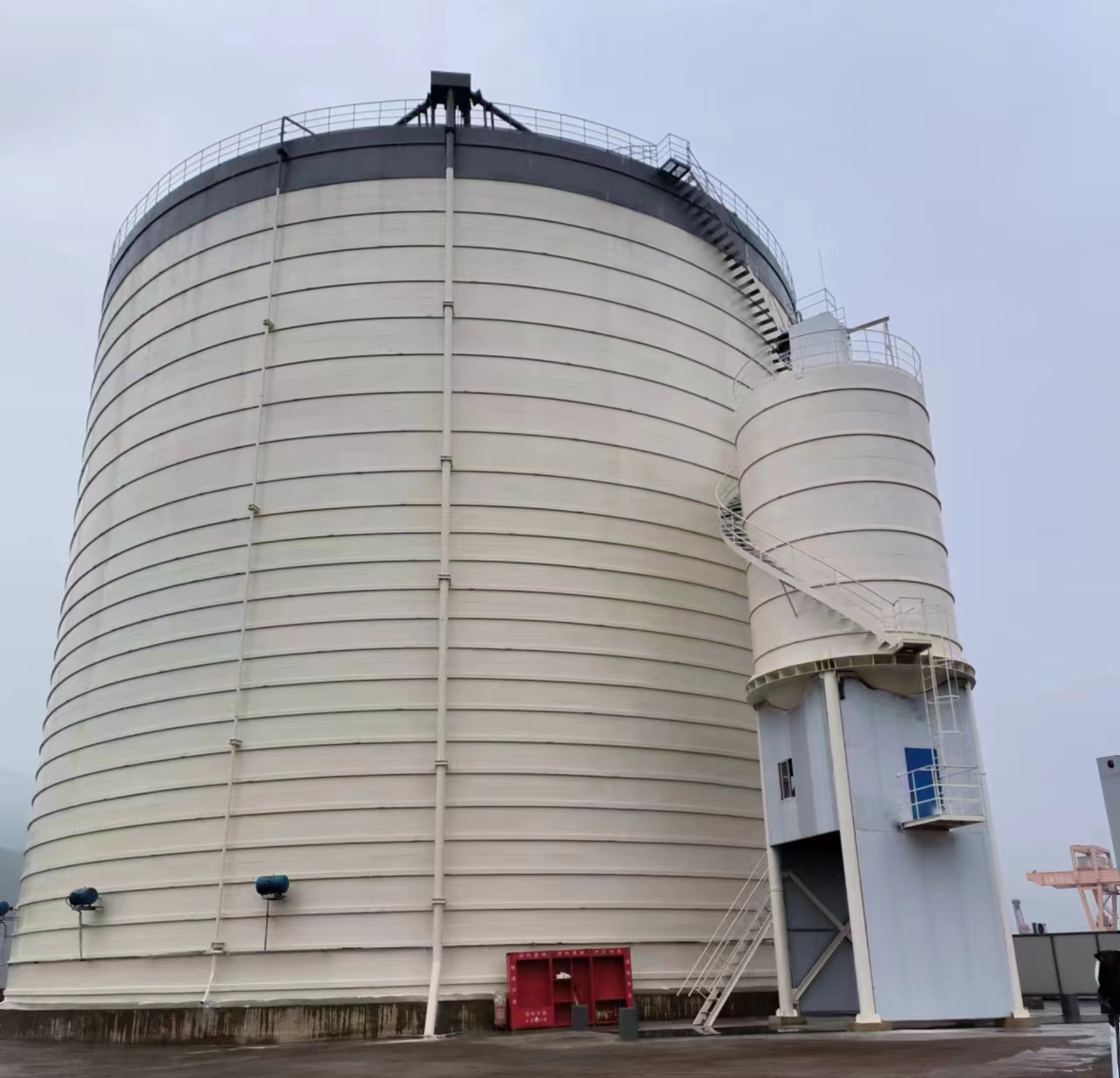 布尔津10万吨水泥钢板库